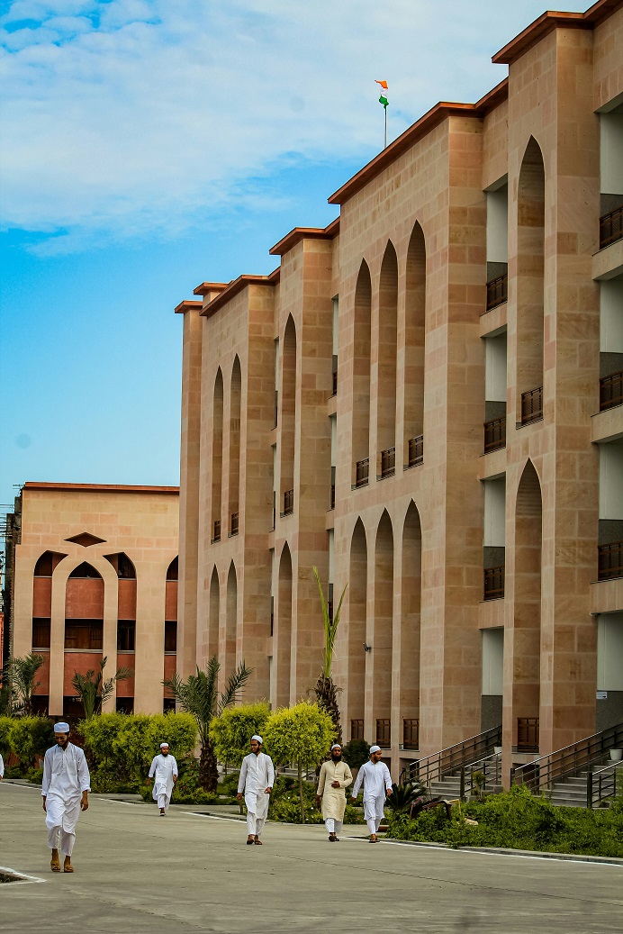 Khalifa University